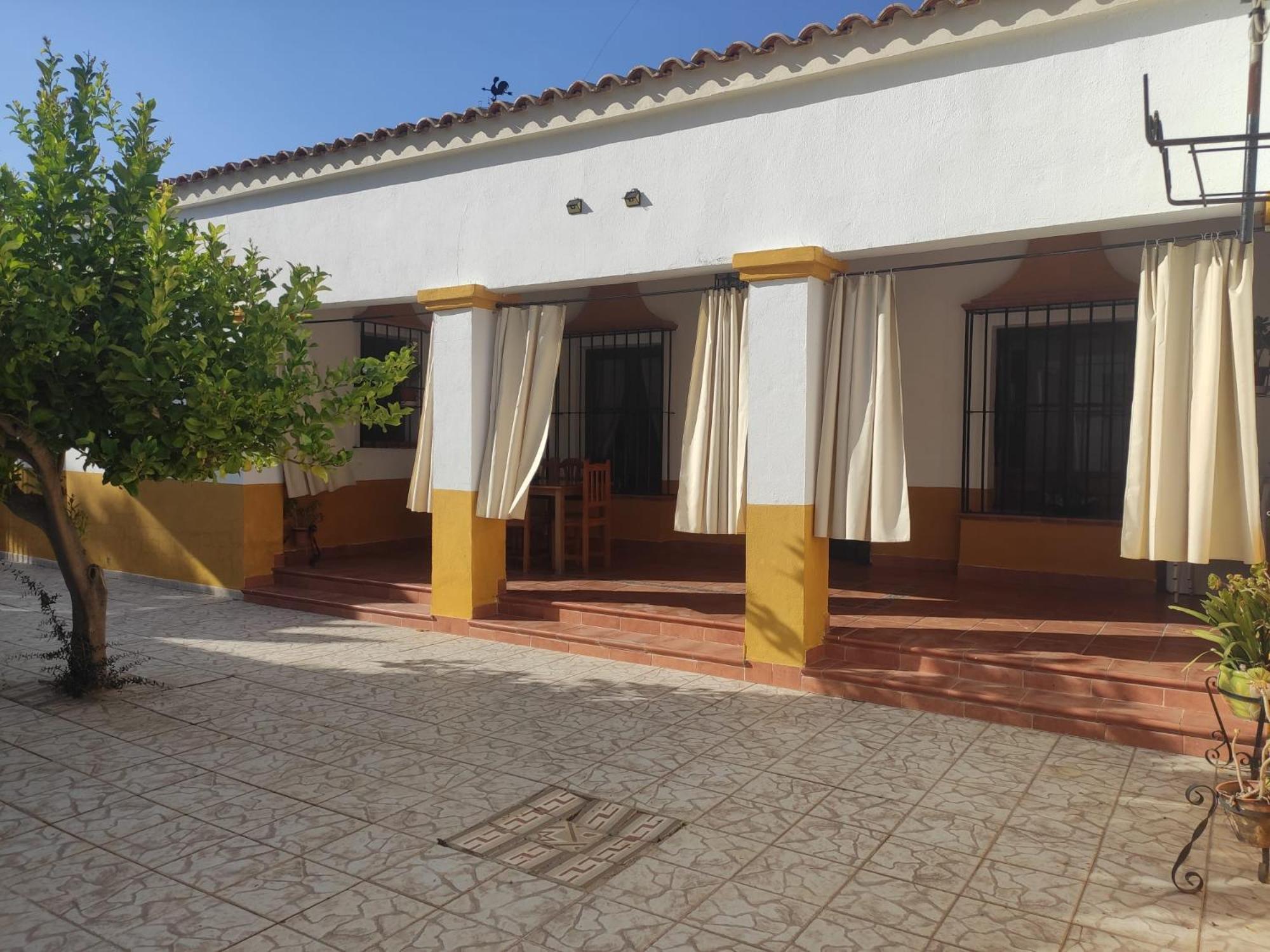 Cortijo El Morisco. * Espera